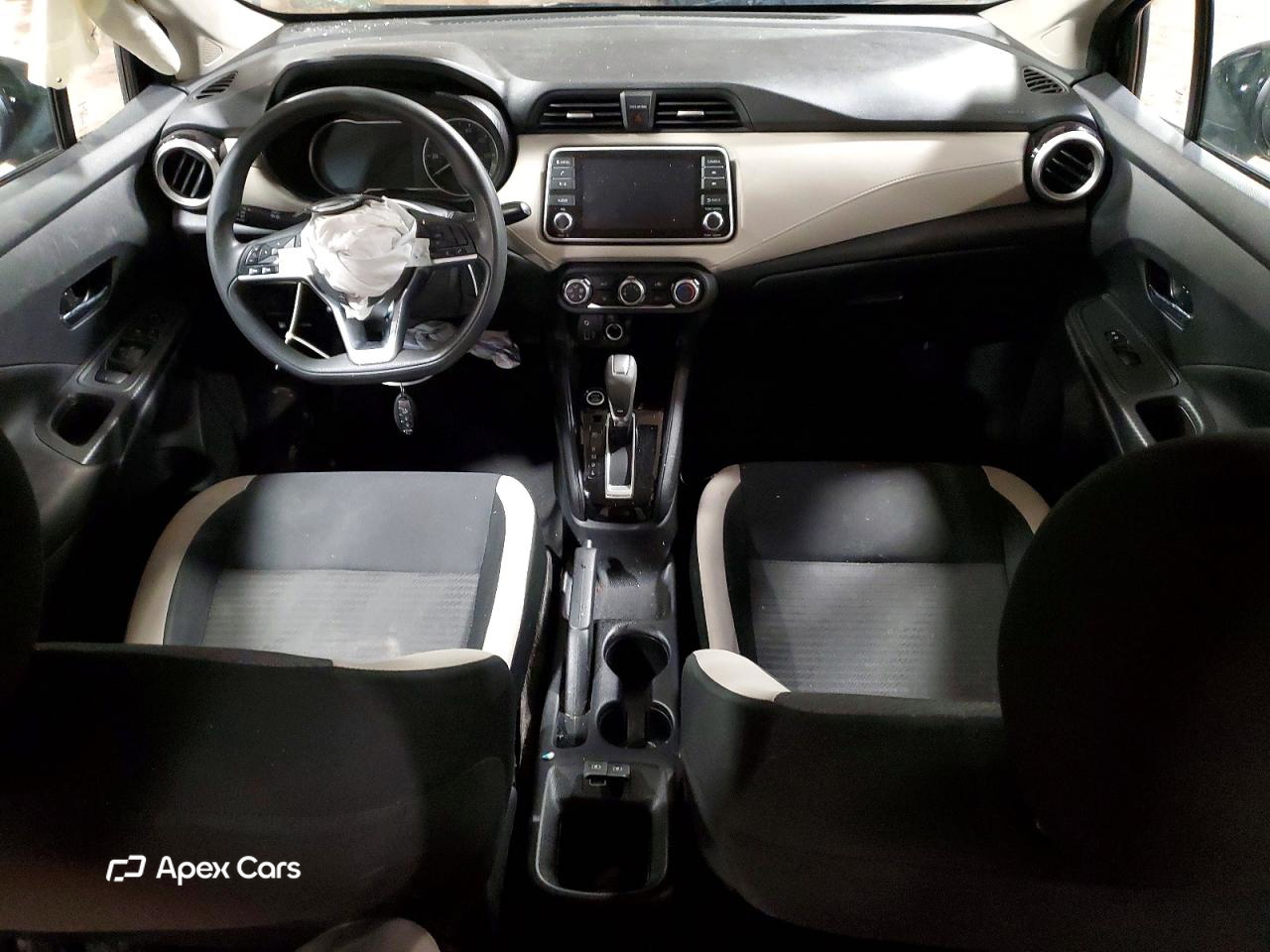 Nissan Versa 2021