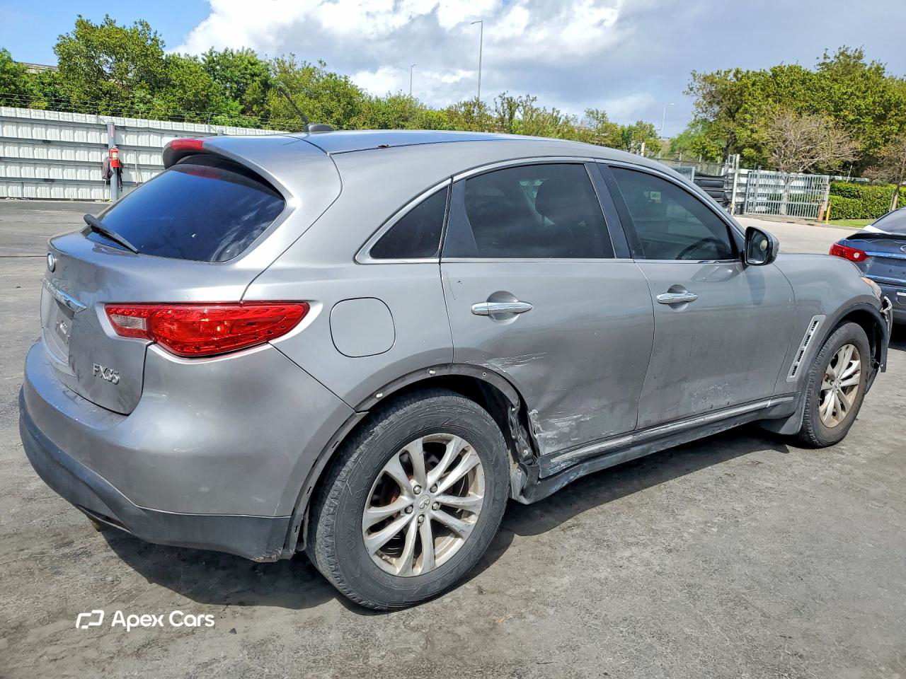 Infiniti FX 2010
