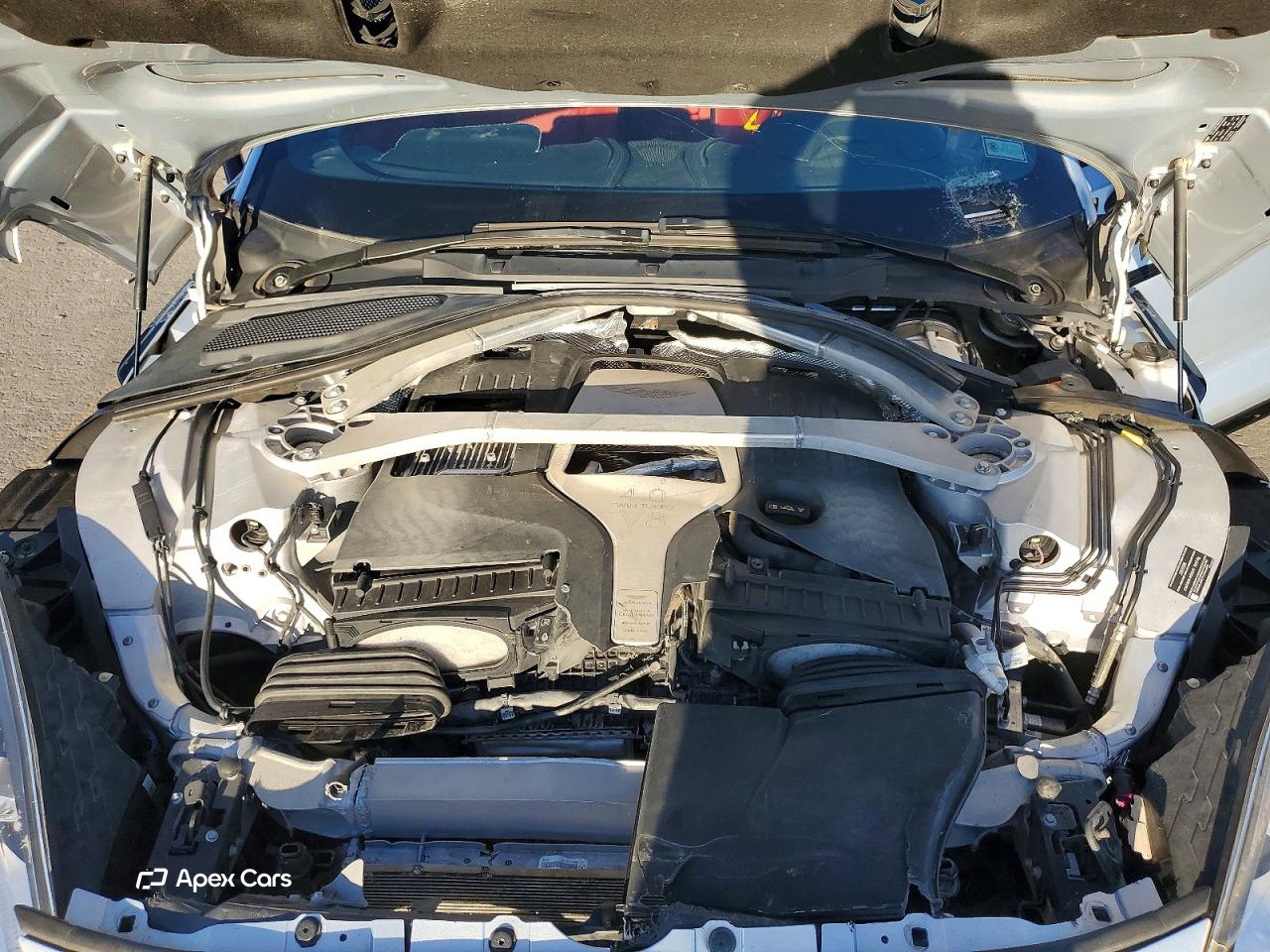 Aston Martin DBX 2021