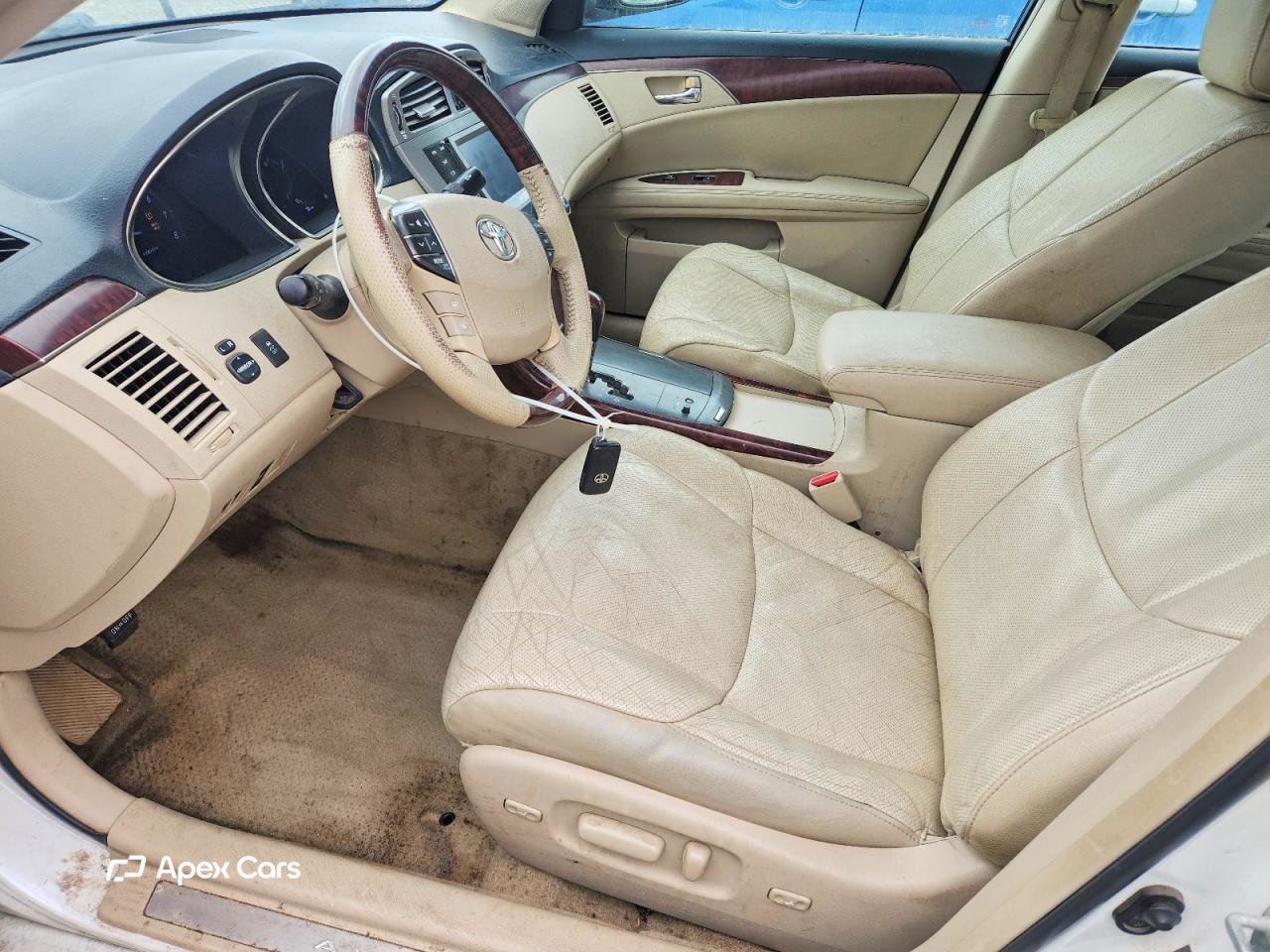 Toyota Avalon 2011