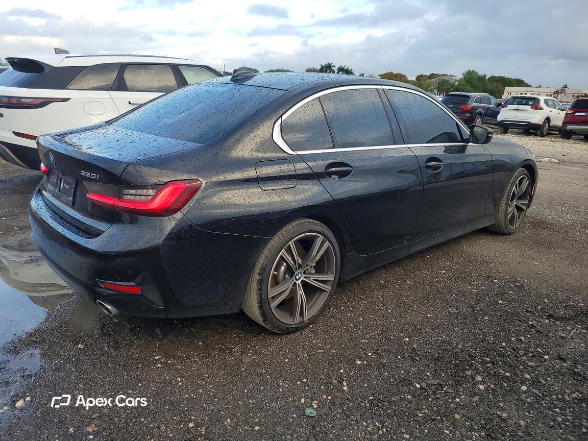 BMW Series 3 2022