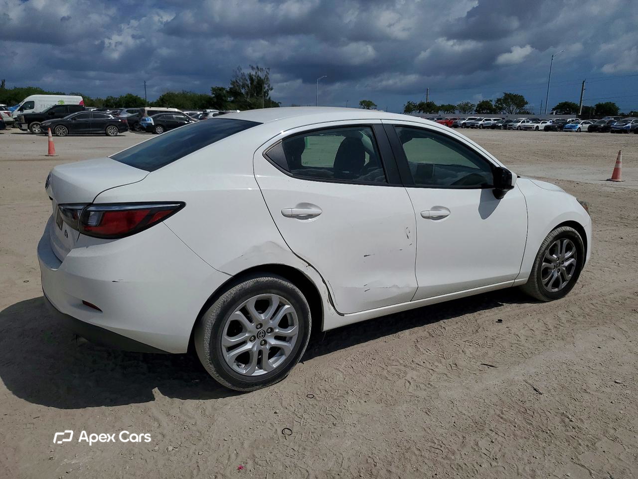 Scion iA 2016
