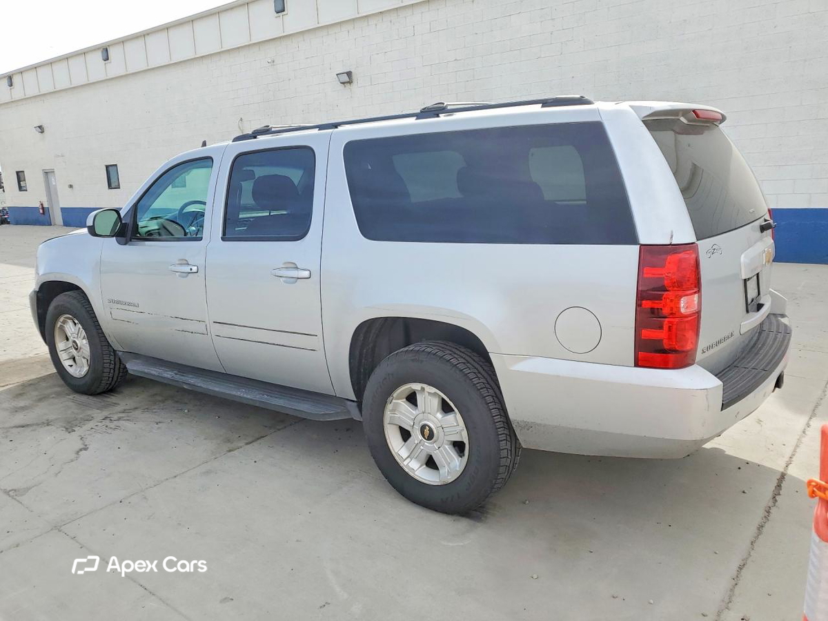 Chevrolet Suburban 2013
