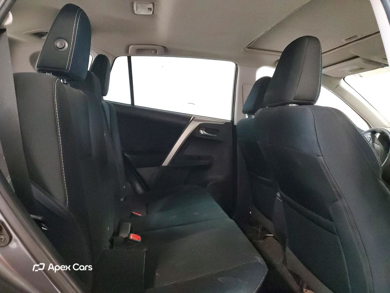 Toyota RAV 4 2015