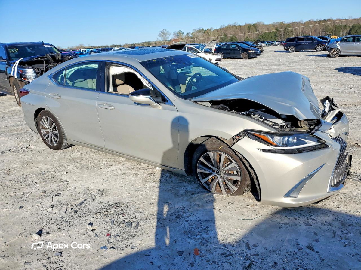 Lexus ES 2019
