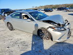 Lexus ES 2019