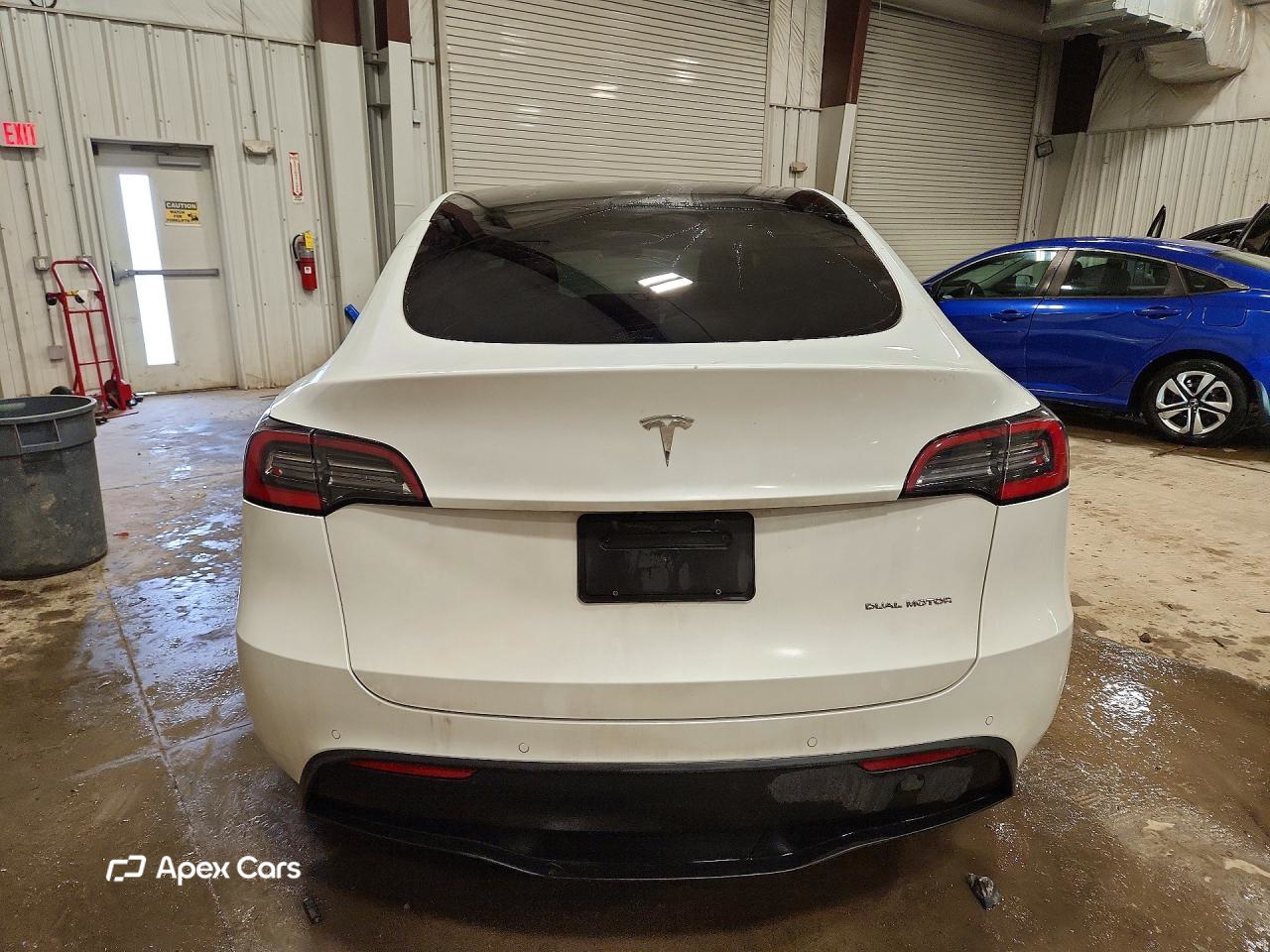 Tesla Model Y 2021
