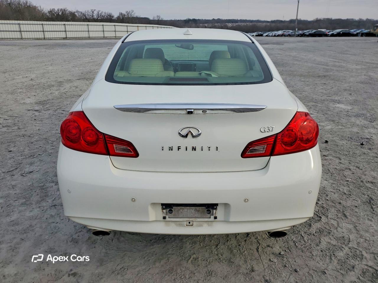 Infiniti  2012