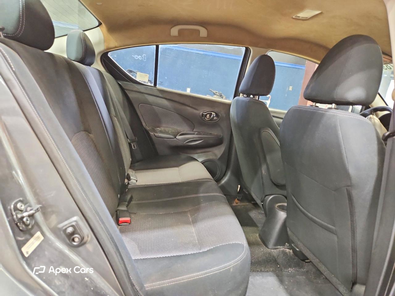 Nissan Versa 2016