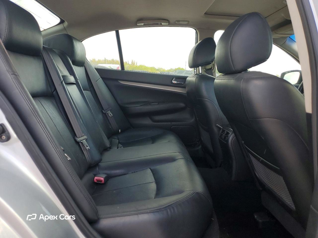 Infiniti G 2013