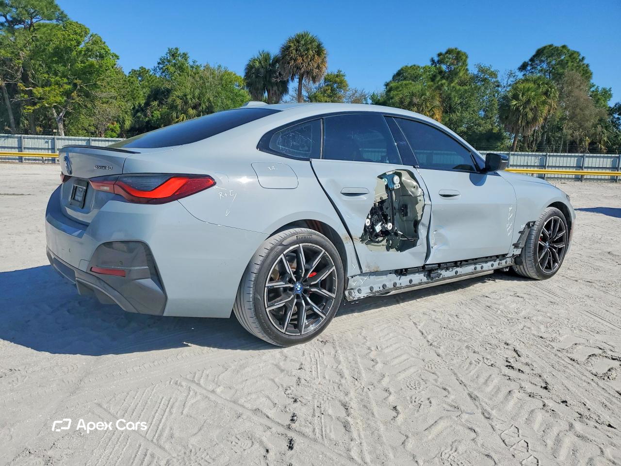 BMW i4 2023