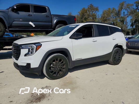 GMC Terrain 2023 - Image 1 of 5