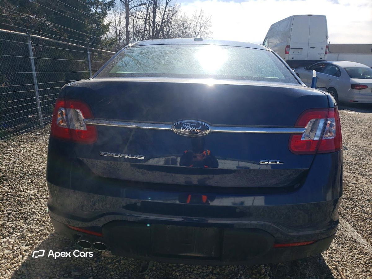 Ford Taurus 2012