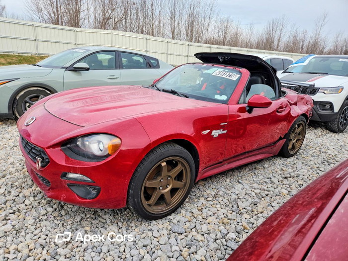 2018 Fiat 124 Spider - Image 1 of 5