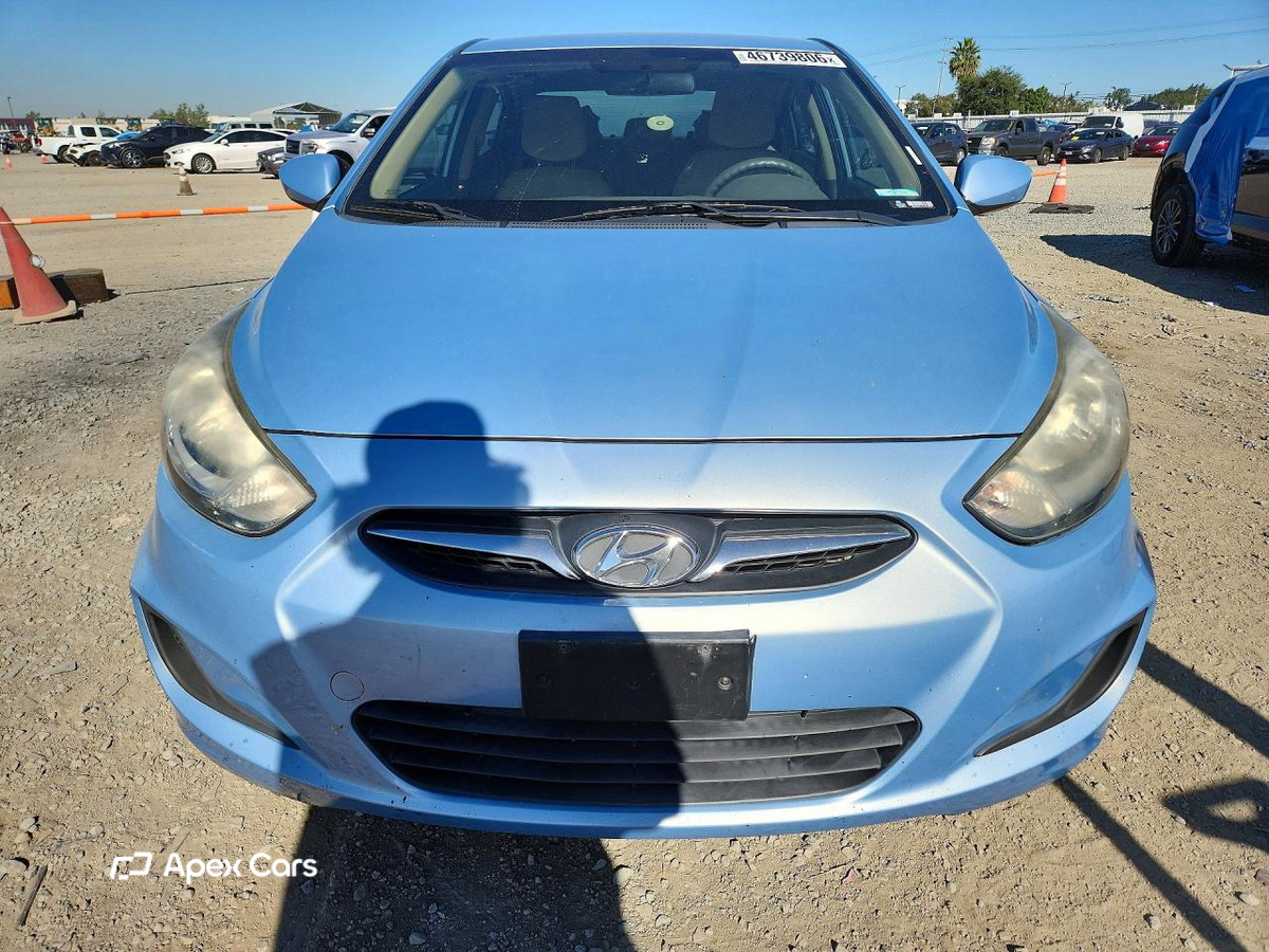 Hyundai Accent 2012