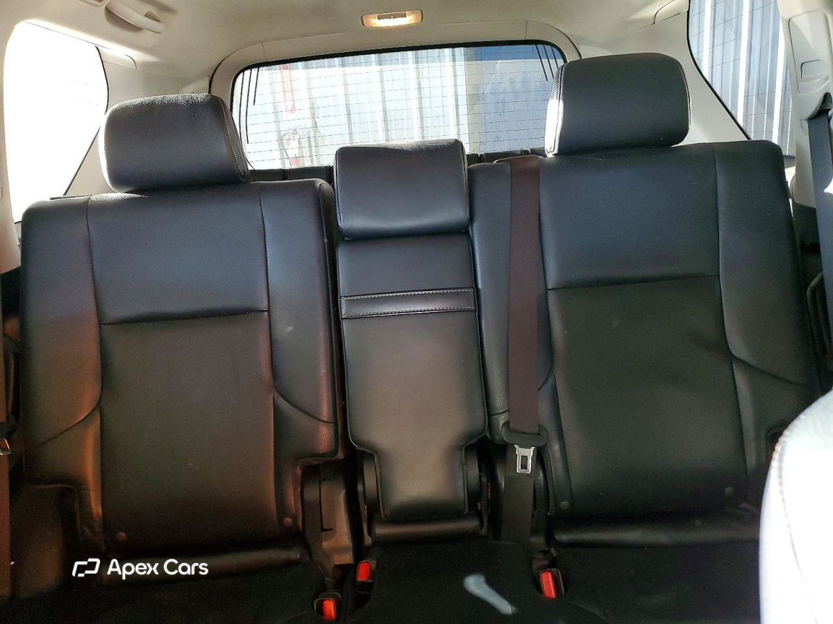 Lexus GX 2012