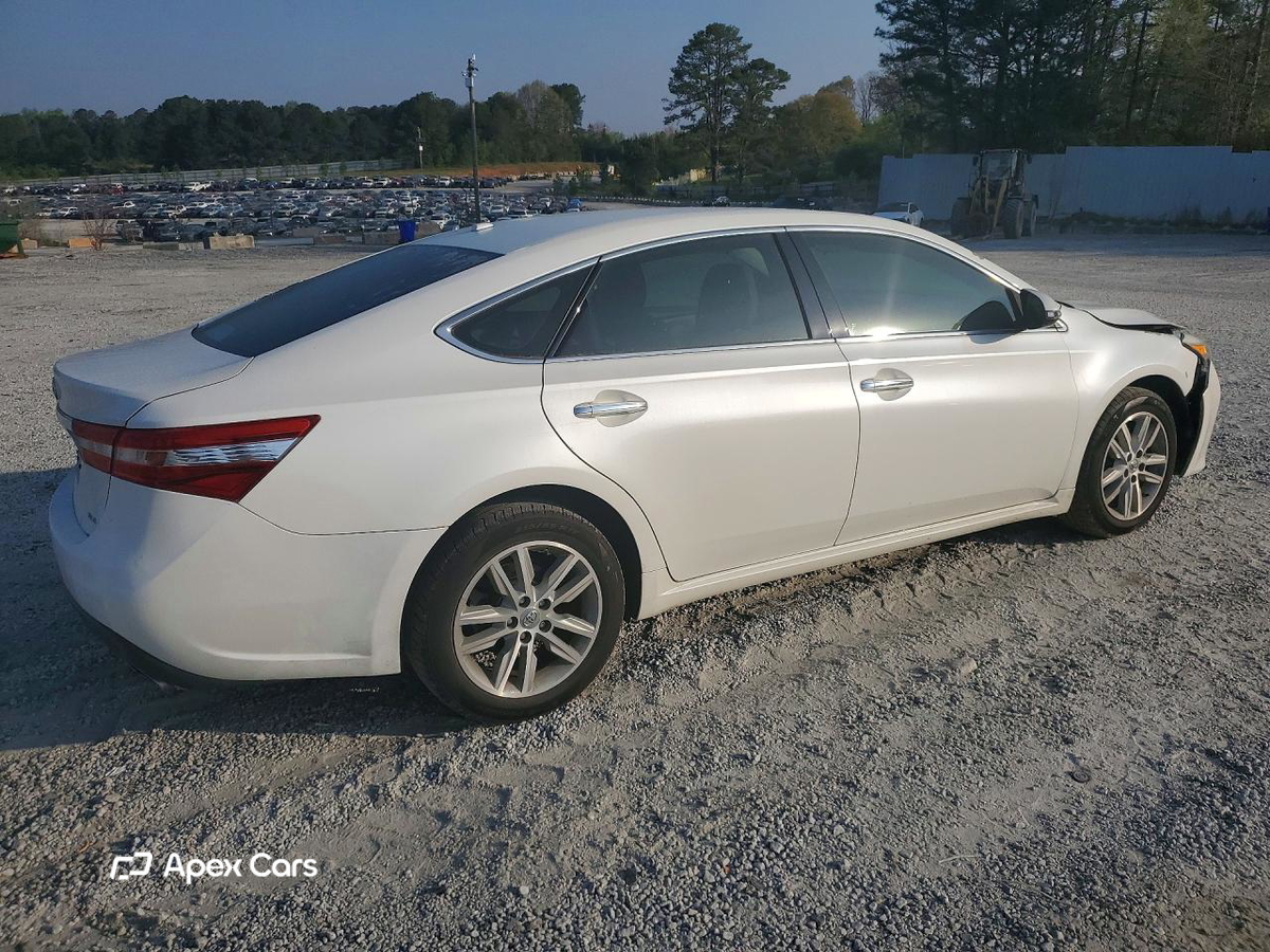 Toyota Avalon 2015