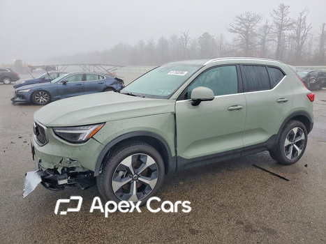 Volvo XC40 2025 - Image 1 of 15