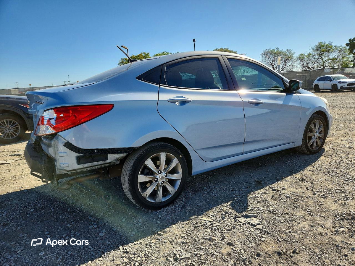Hyundai Accent 2012