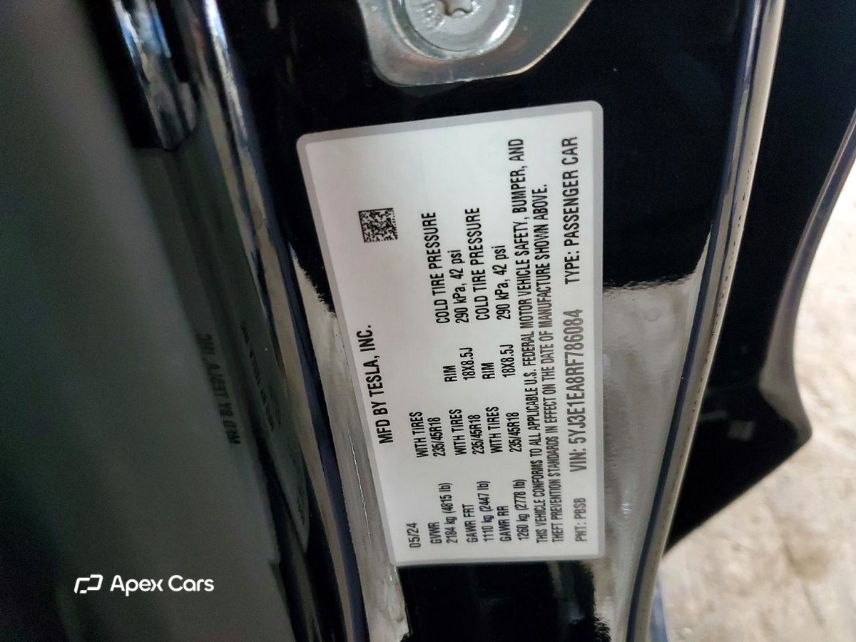 Tesla Model 3 2024