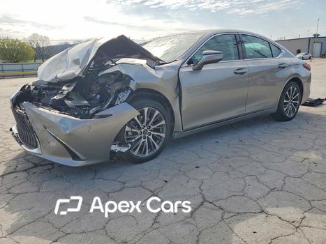 Lexus ES 2019 - Image 1 of 13