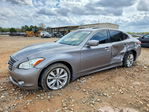 Infiniti M 2011