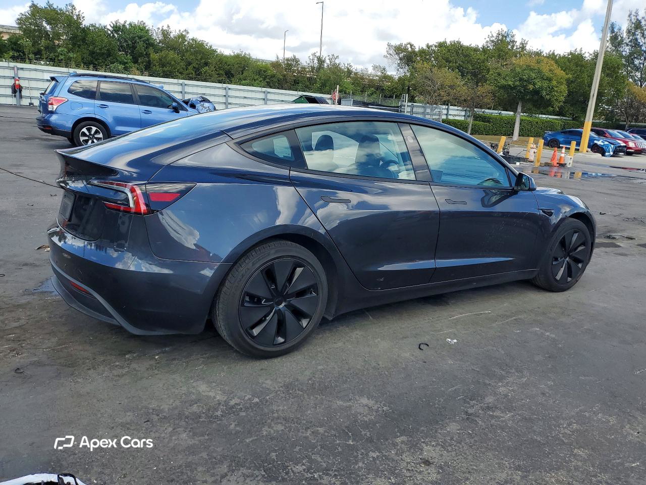 Tesla Model 3 2024