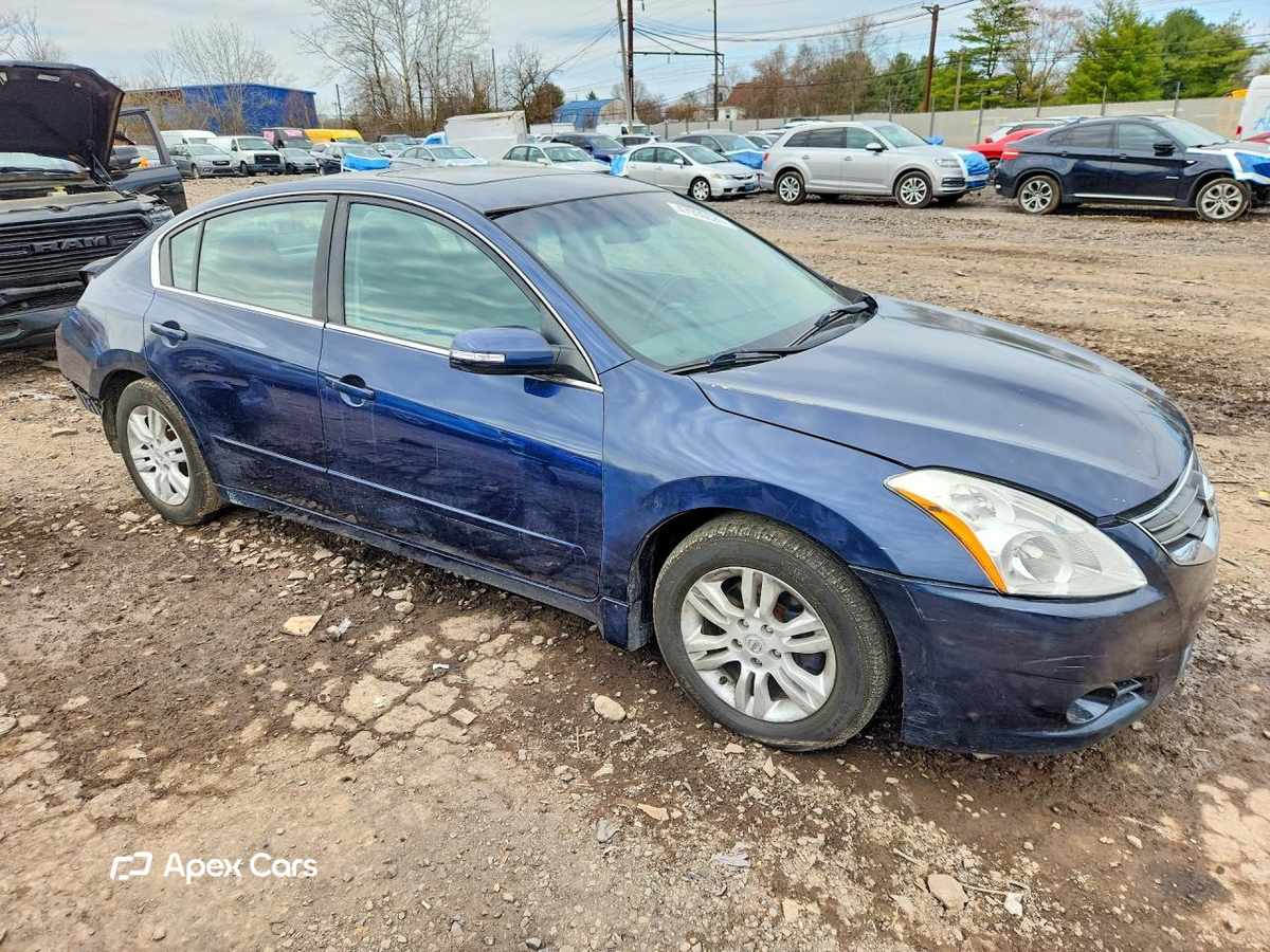 Nissan Altima 2011
