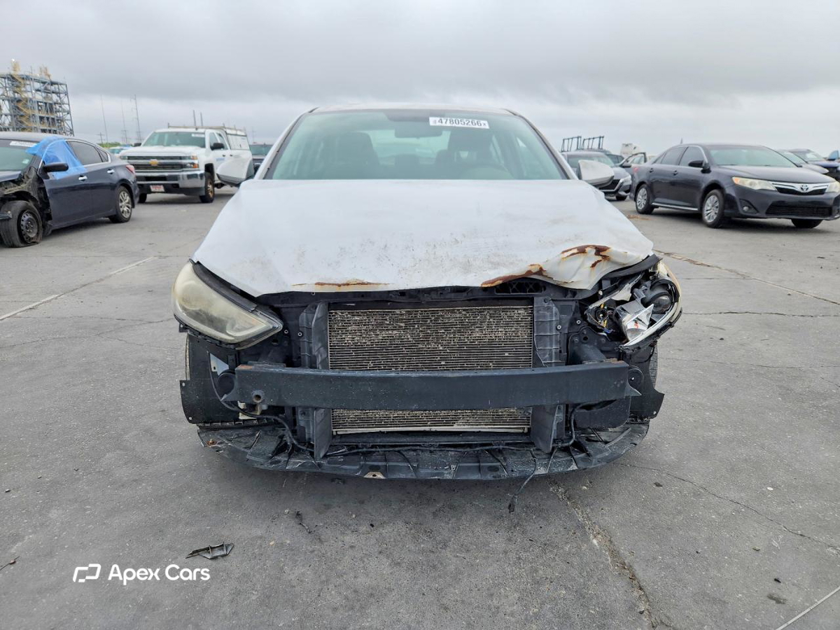 Hyundai Elantra 2017