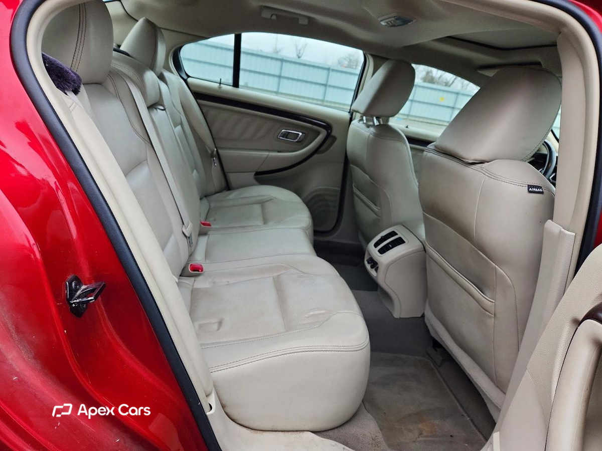 Ford Taurus 2010