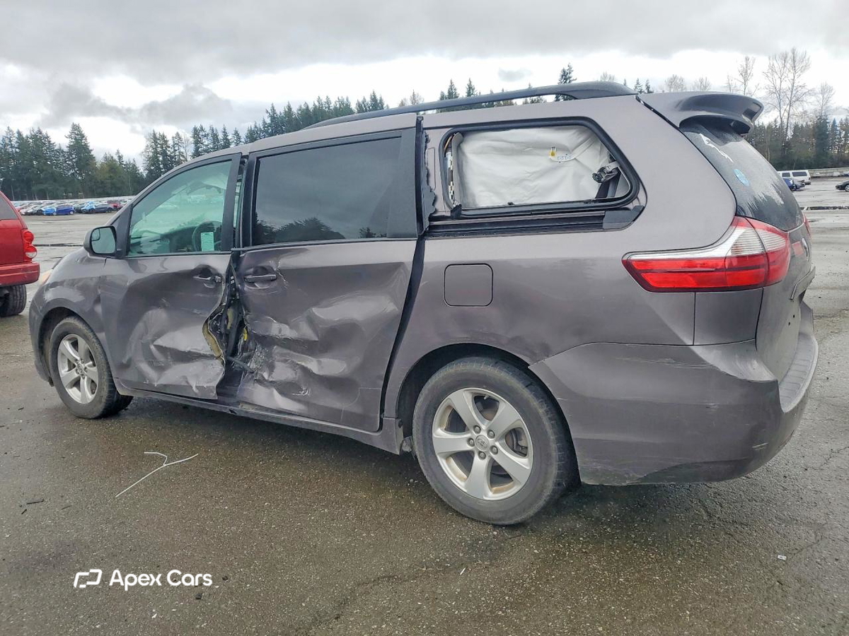 Toyota Sienna 2016
