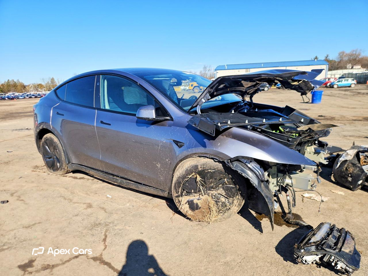 Tesla Model Y 2026