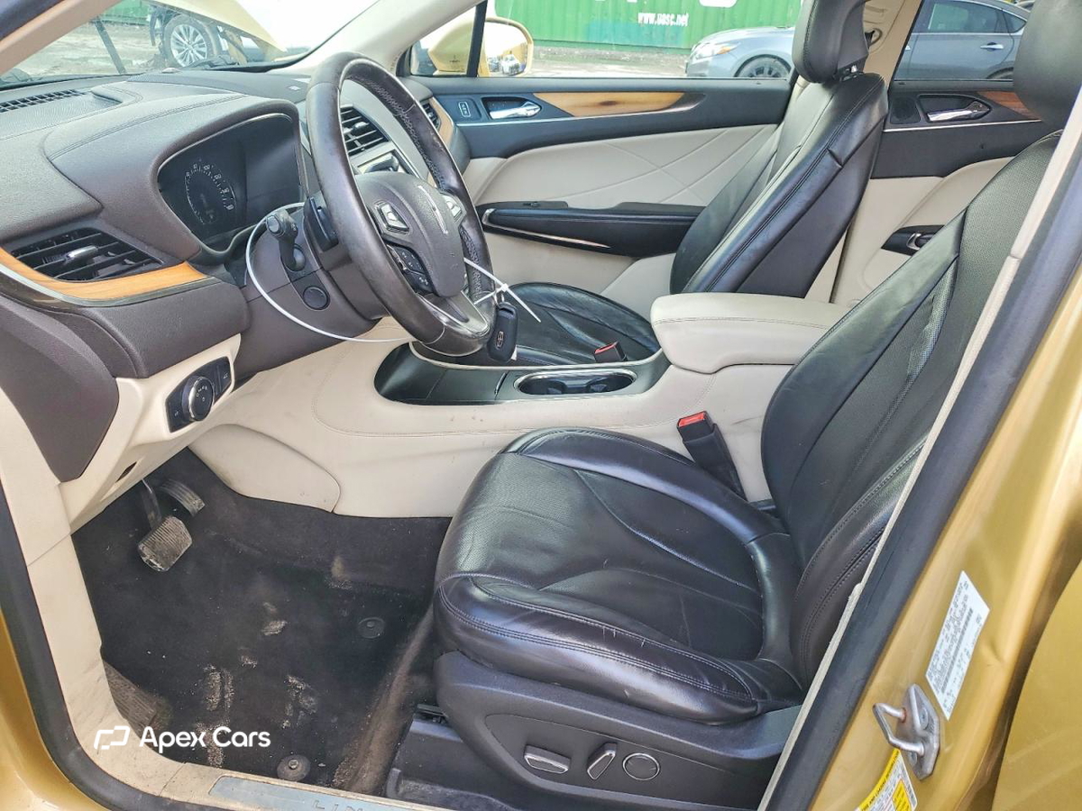 Lincoln MKZ 2015