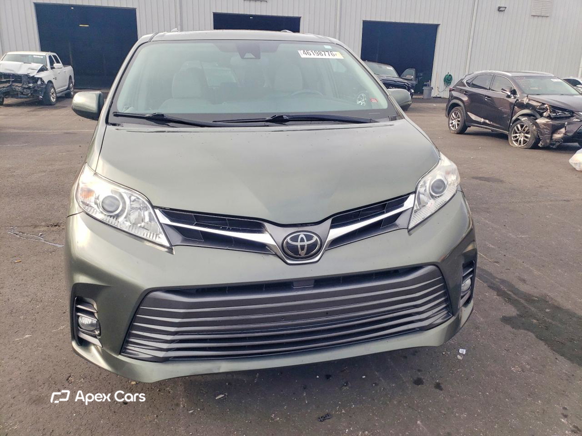 Toyota Sienna 2018