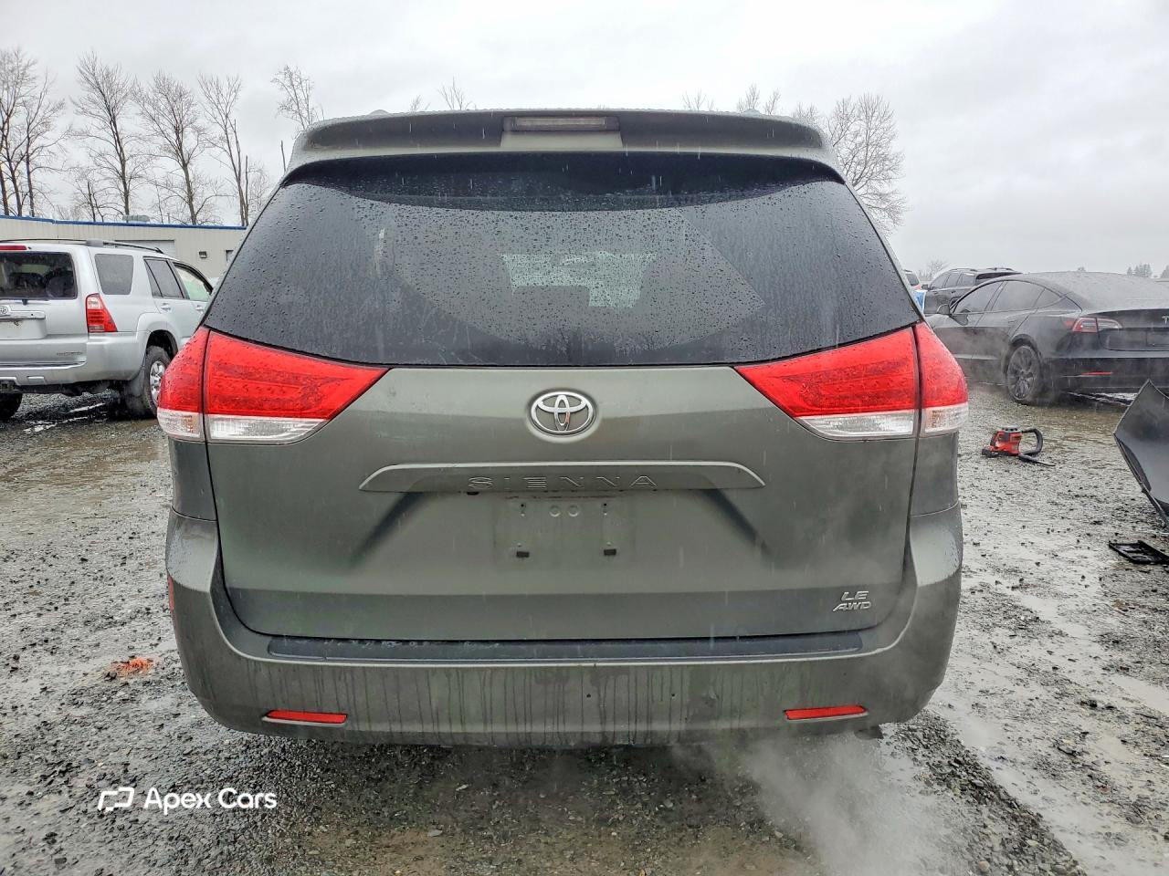 Toyota Sienna 2011
