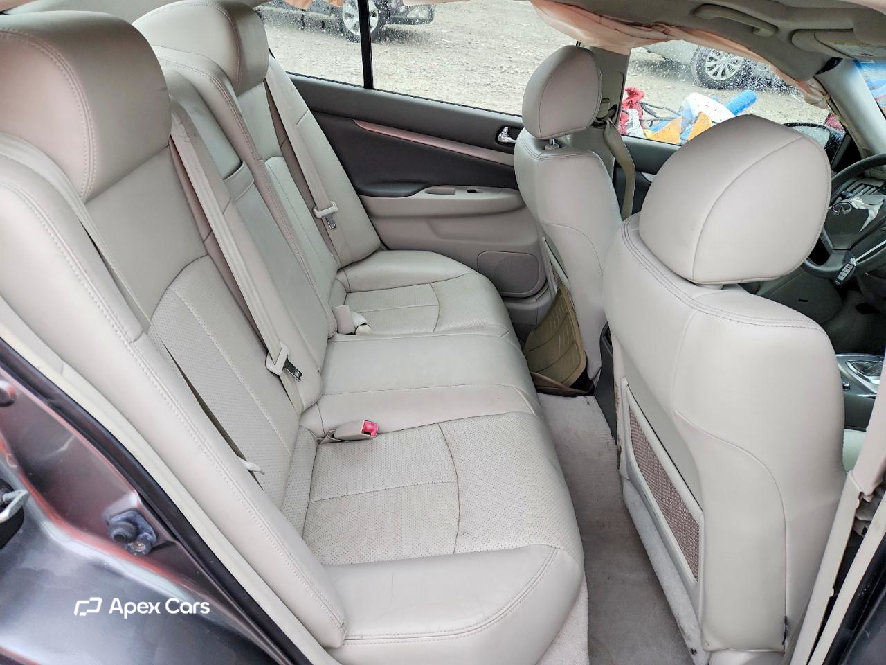 Infiniti G 2012