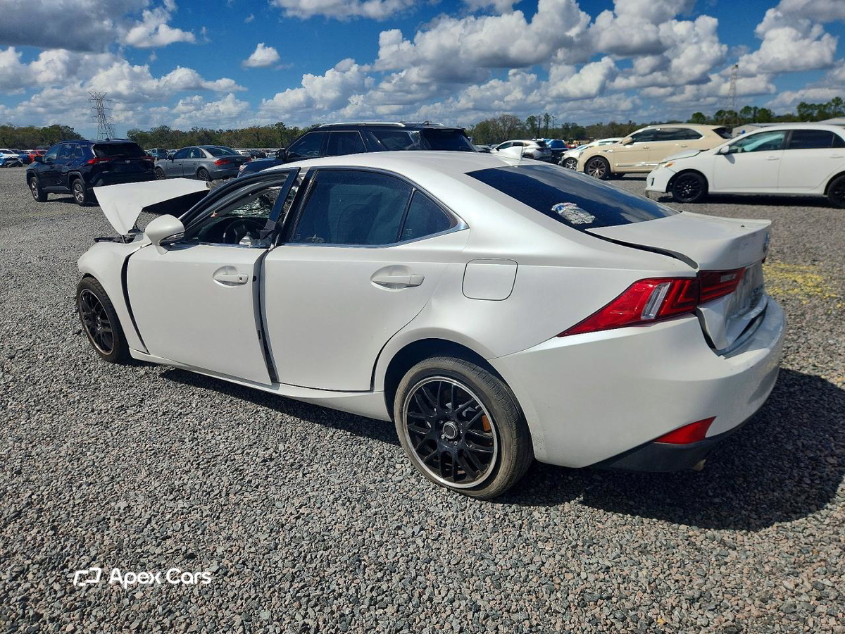 Lexus IS 2016