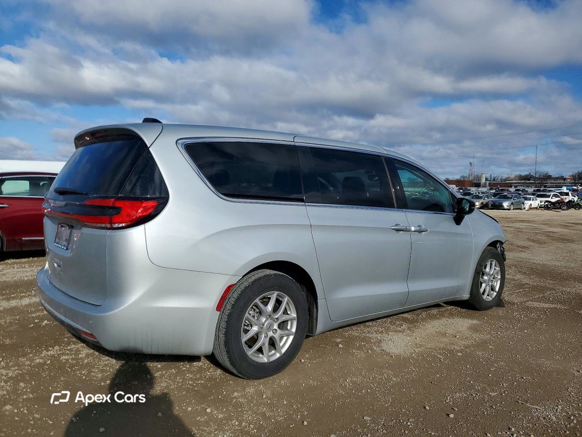 Chrysler Pacifica 2024