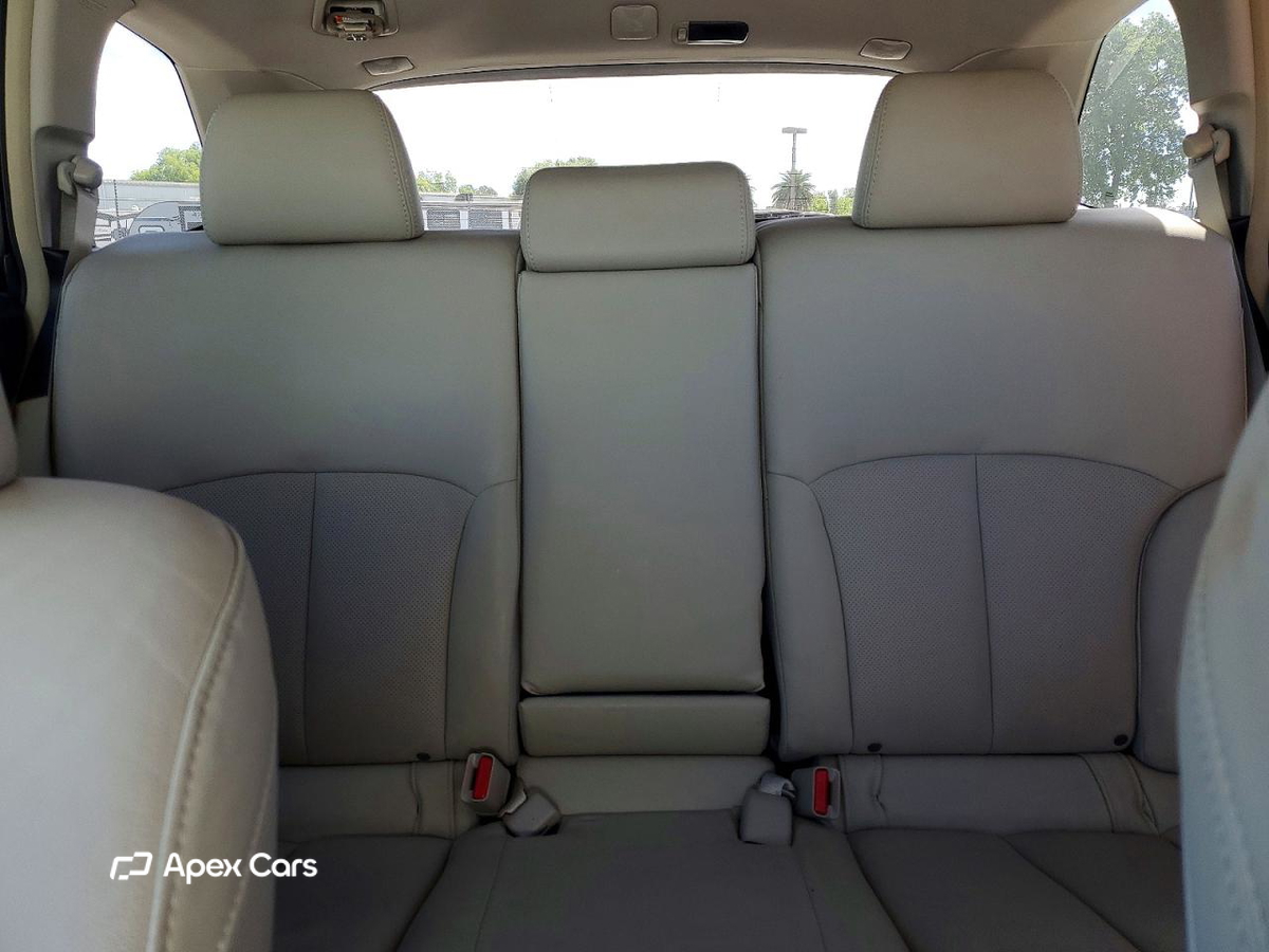 Subaru Outback 2012