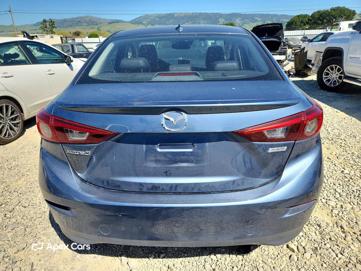Mazda 3 2015