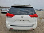 Toyota Sienna 2011