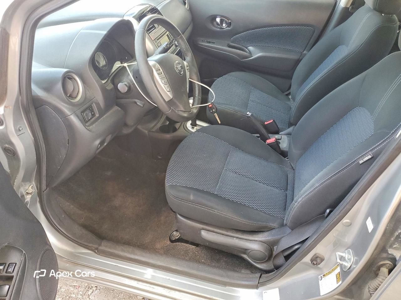 Nissan Versa 2015