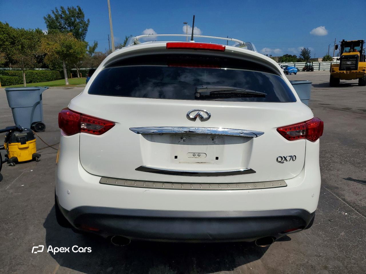 Infiniti QX70 2014