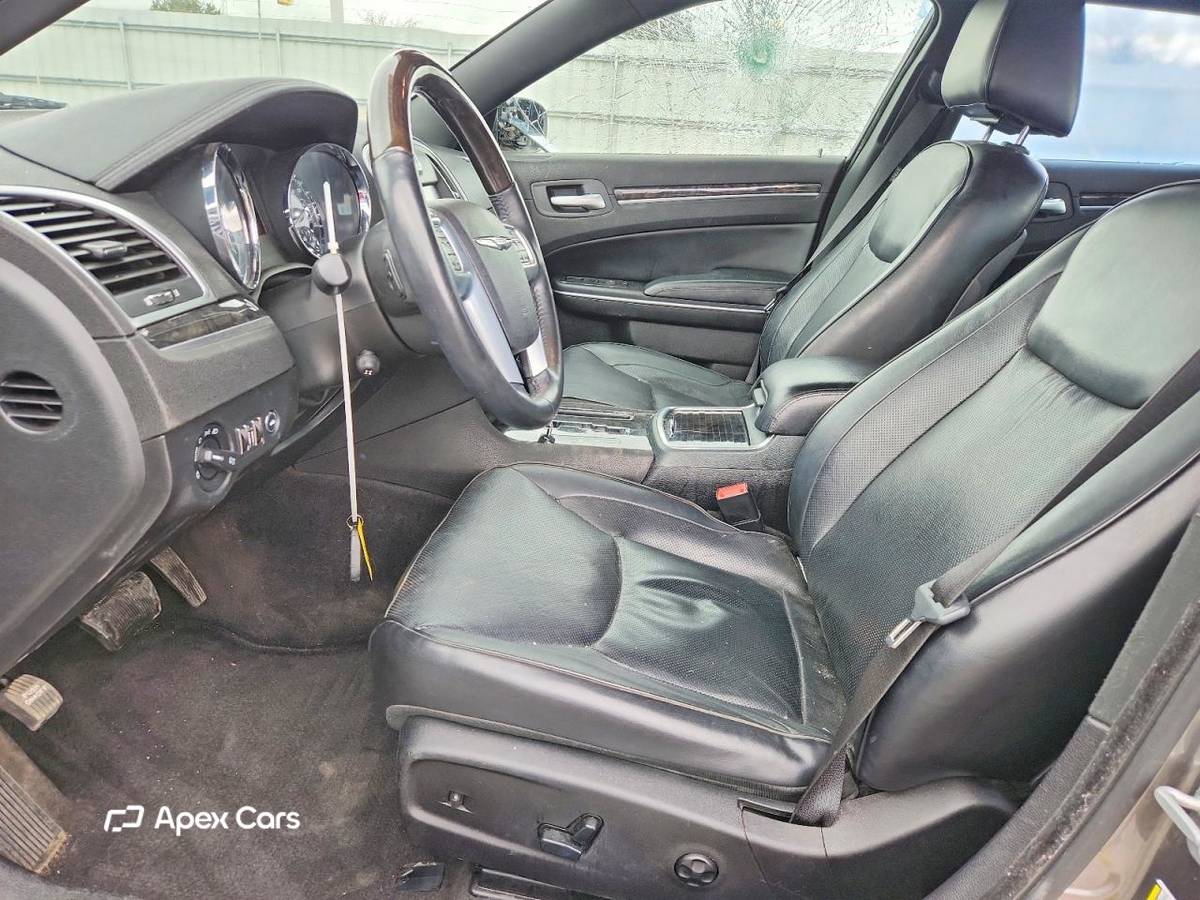 Chrysler 300 2011