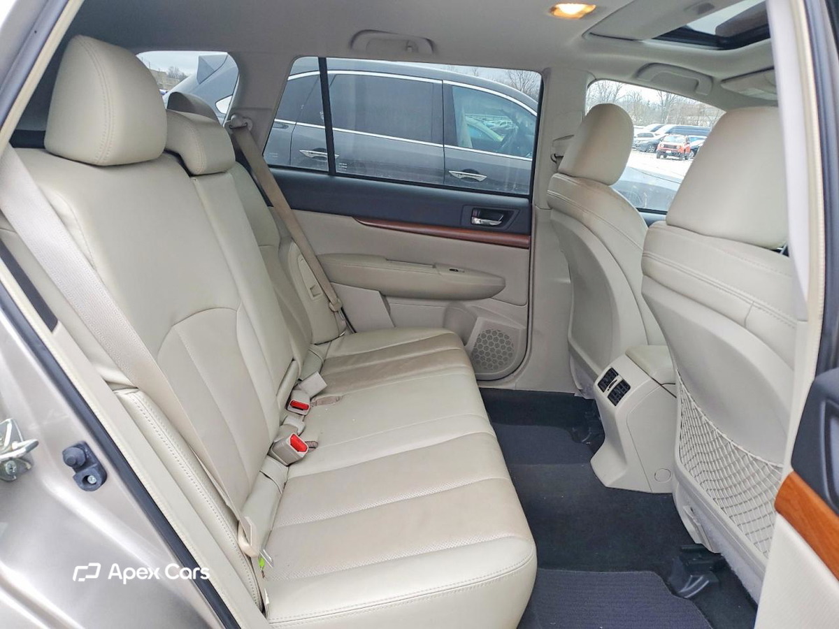 Subaru Outback 2014