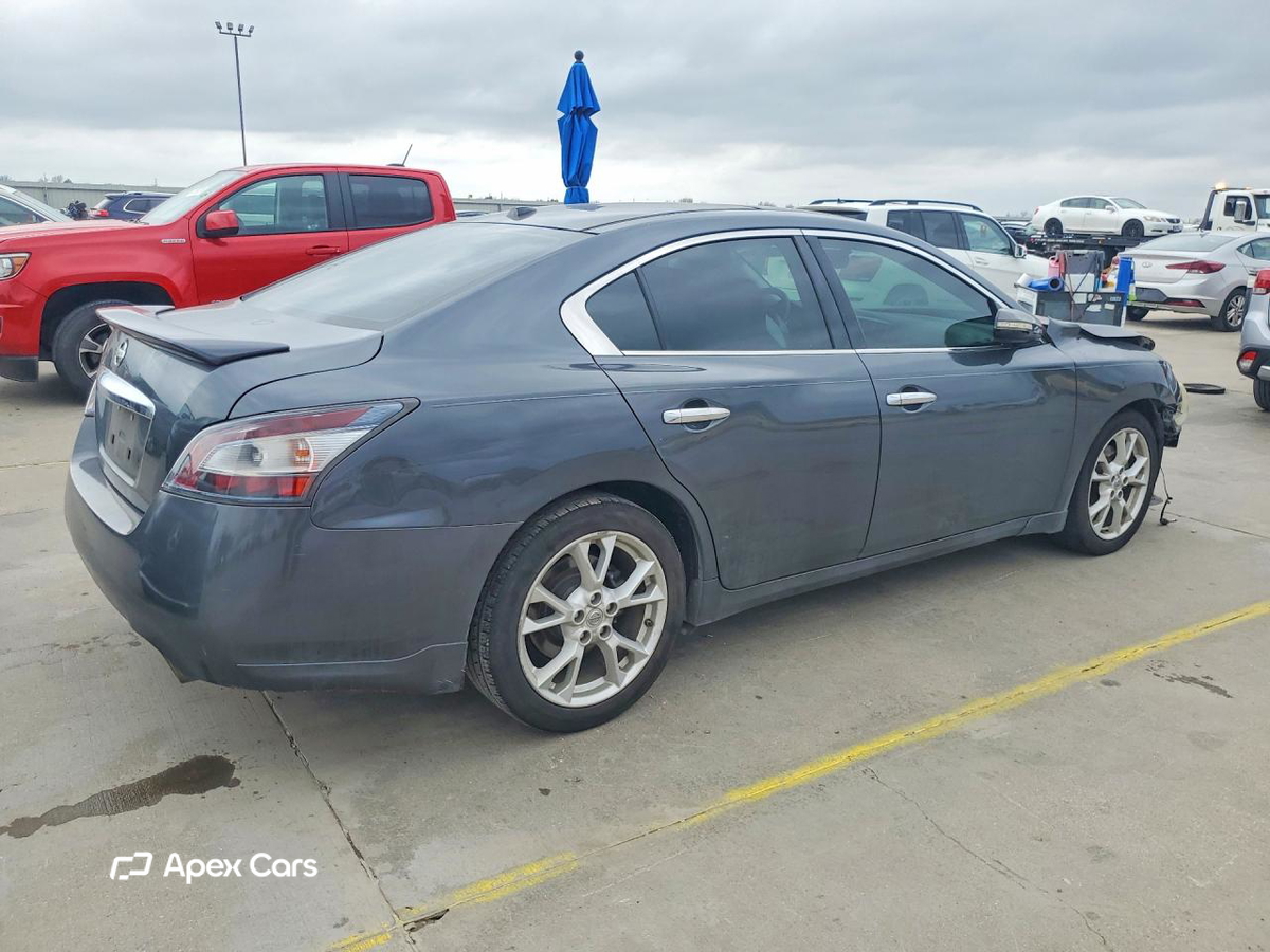Nissan Maxima 2013