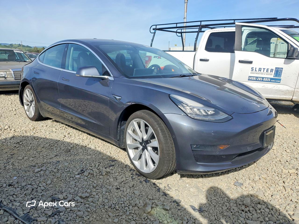 Tesla Model 3 2020