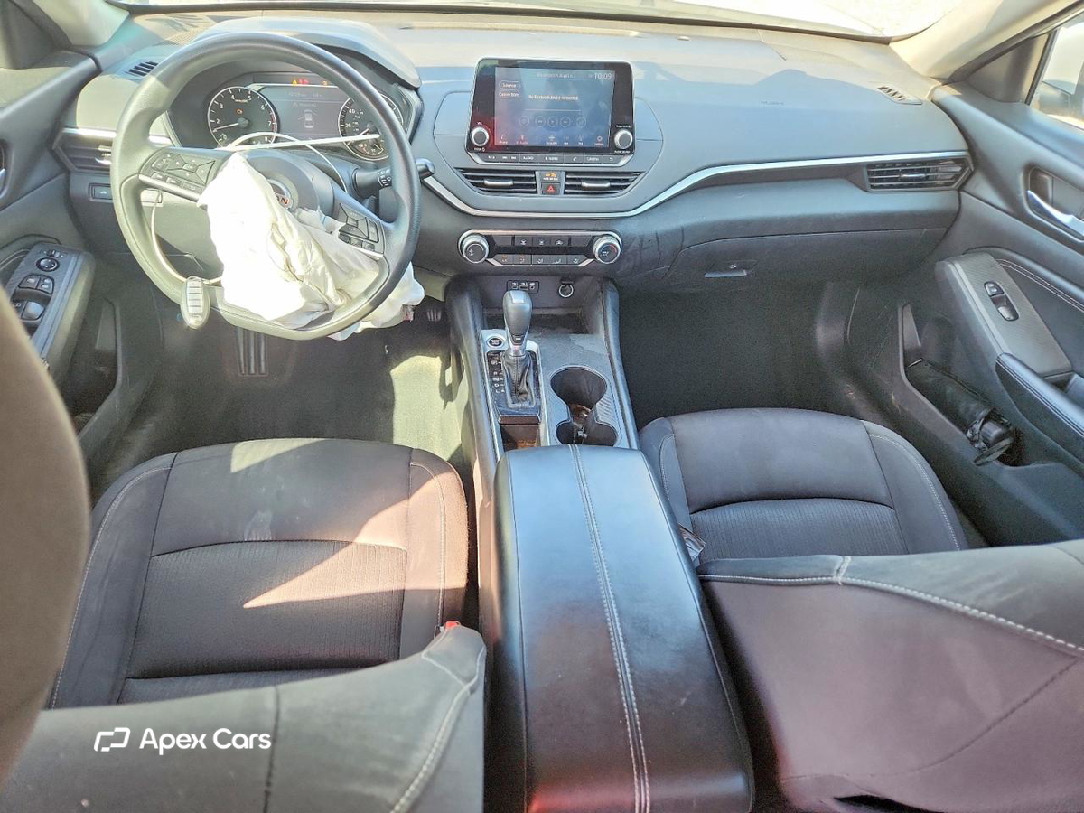 Nissan Altima 2020