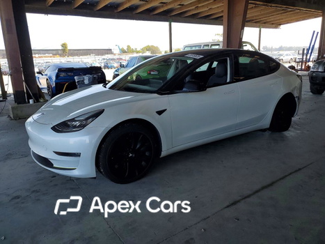 Tesla Model 3 2019 - Image 1 of 12