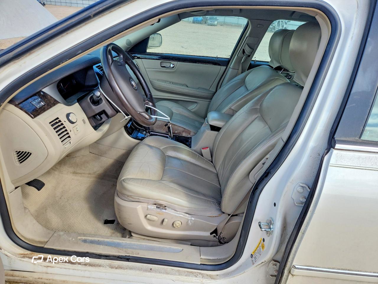 Cadillac DTS 2010
